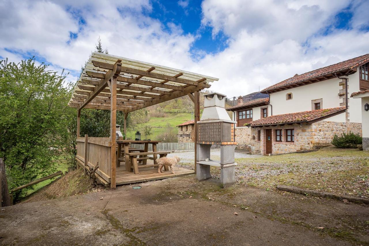 Casas Rurales Pandesiertos Onís Exterior foto